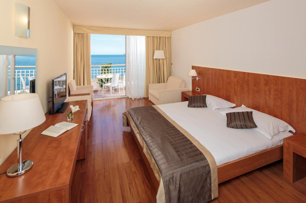 Hotel Umag Plava Laguna Esterno foto
